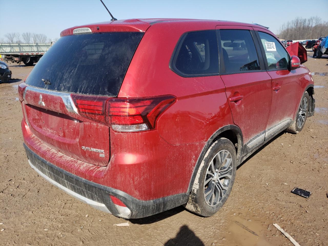 Photo 4 from auction – 2016 MITSUBISHI OUTLANDER with VIN JA4AD3A31GZ052885