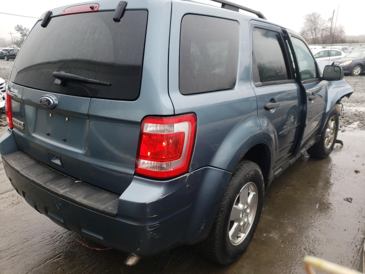 Photo 4 from auction – 2010 FORD ESCAPE XLT with VIN 1FMCU0D76AKD36410