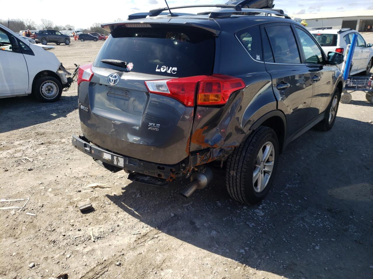 Photo 9 from auction – 2013 TOYOTA RAV4 XLE with VIN 2T3RFREV8DW110584