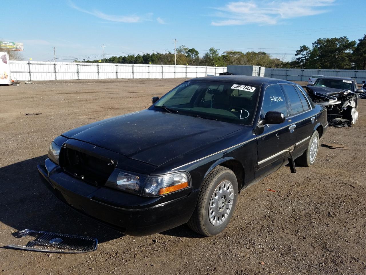 Photo 2 from auction – 2003 MERCURY GRAND MARQ with VIN 2MEFM74W43X673741