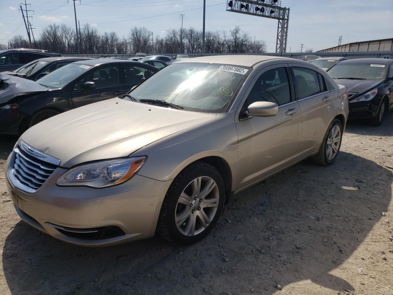 Photo 2 from auction – 2013 CHRYSLER 200 TOURIN with VIN 1C3CCBBB9DN574737