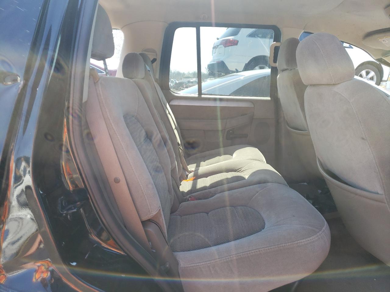 صورة رقم 6 من المزاد - 2004 FORD EXPLORER X مع VIN 1FMZU73K74UB22687