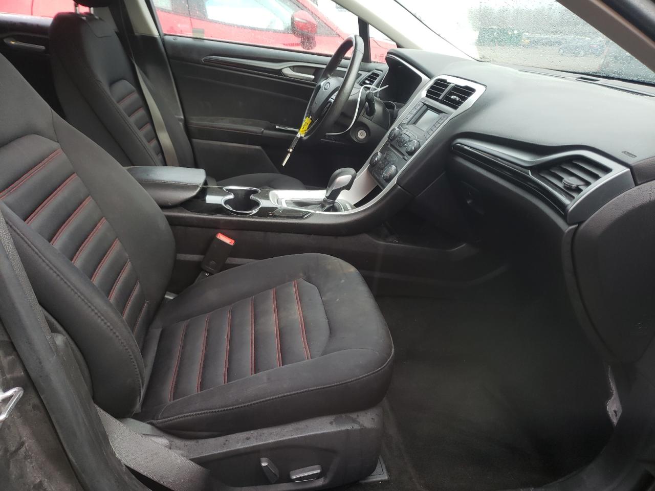 Photo 5 from auction – 2016 FORD FUSION SE with VIN 3FA6P0H72GR122284