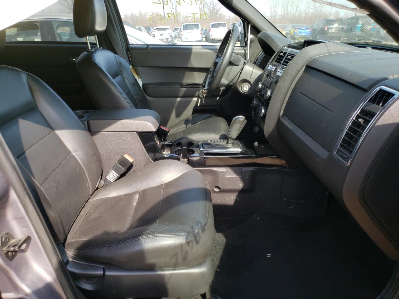 Photo 5 from auction – 2008 FORD ESCAPE LIM with VIN 1FMCU94168KC71908