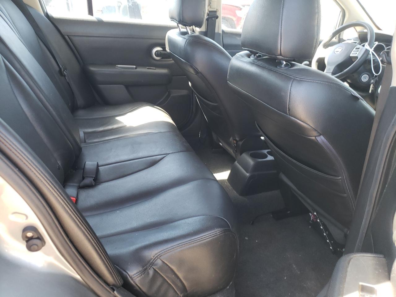 Photo 6 from auction – 2011 NISSAN VERSA S with VIN 3N1BC1CP2BL512253
