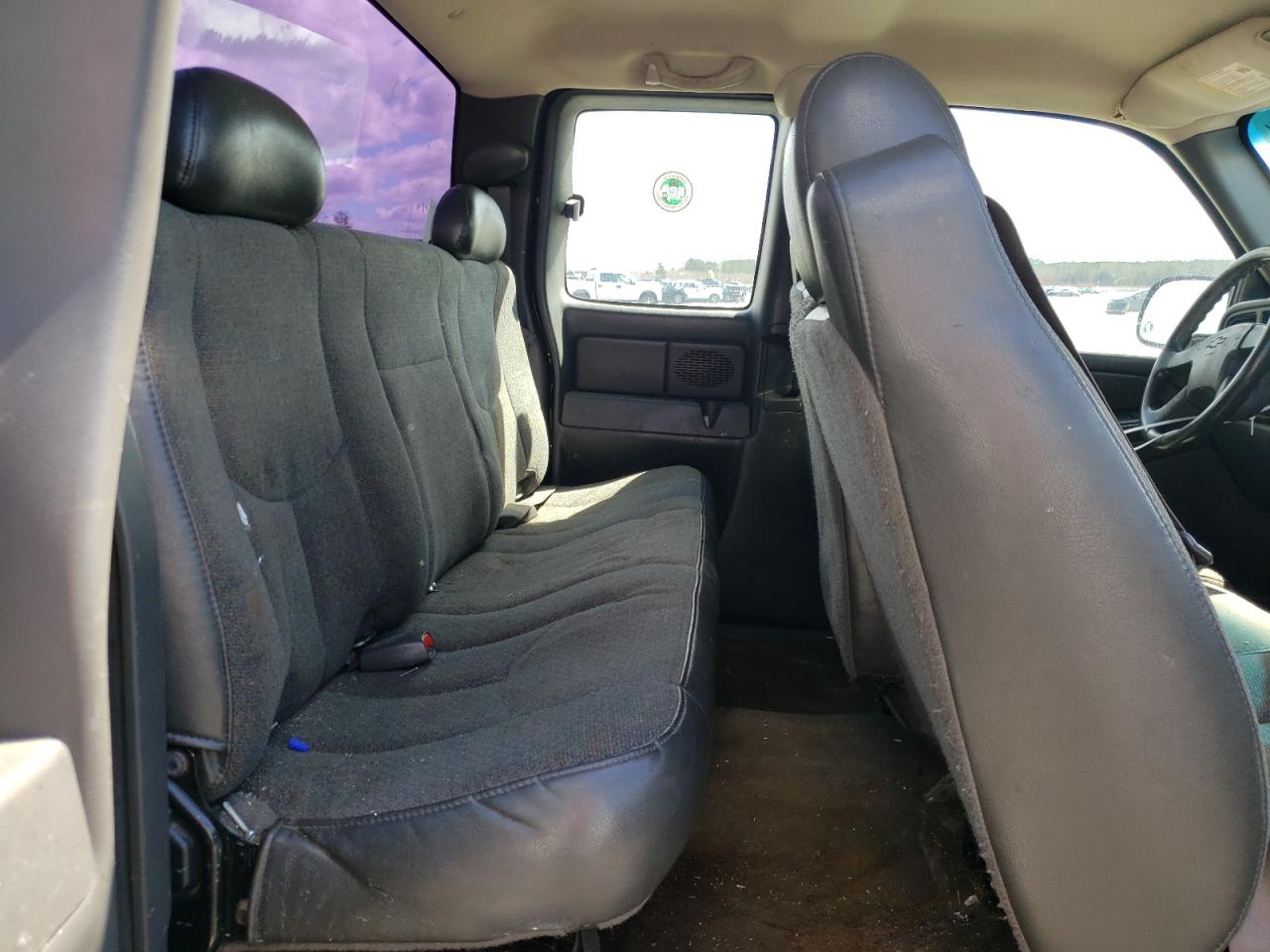 Photo 6 from auction – 2005 CHEVROLET SILVERADO with VIN 1GCEC19X15Z286222