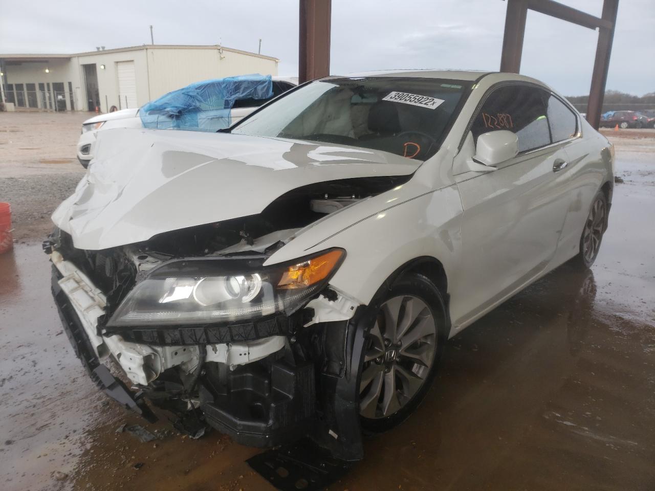 Photo 2 from auction – 2014 HONDA ACCORD EX with VIN 1HGCT1B75EA006190