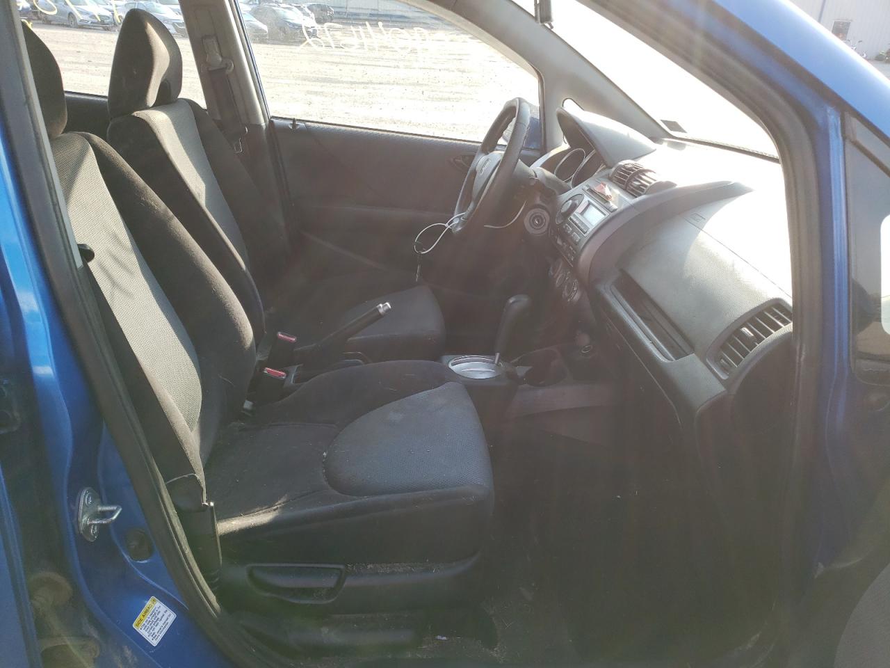 Photo 5 from auction – 2008 HONDA FIT with VIN JHMGD38408S003619