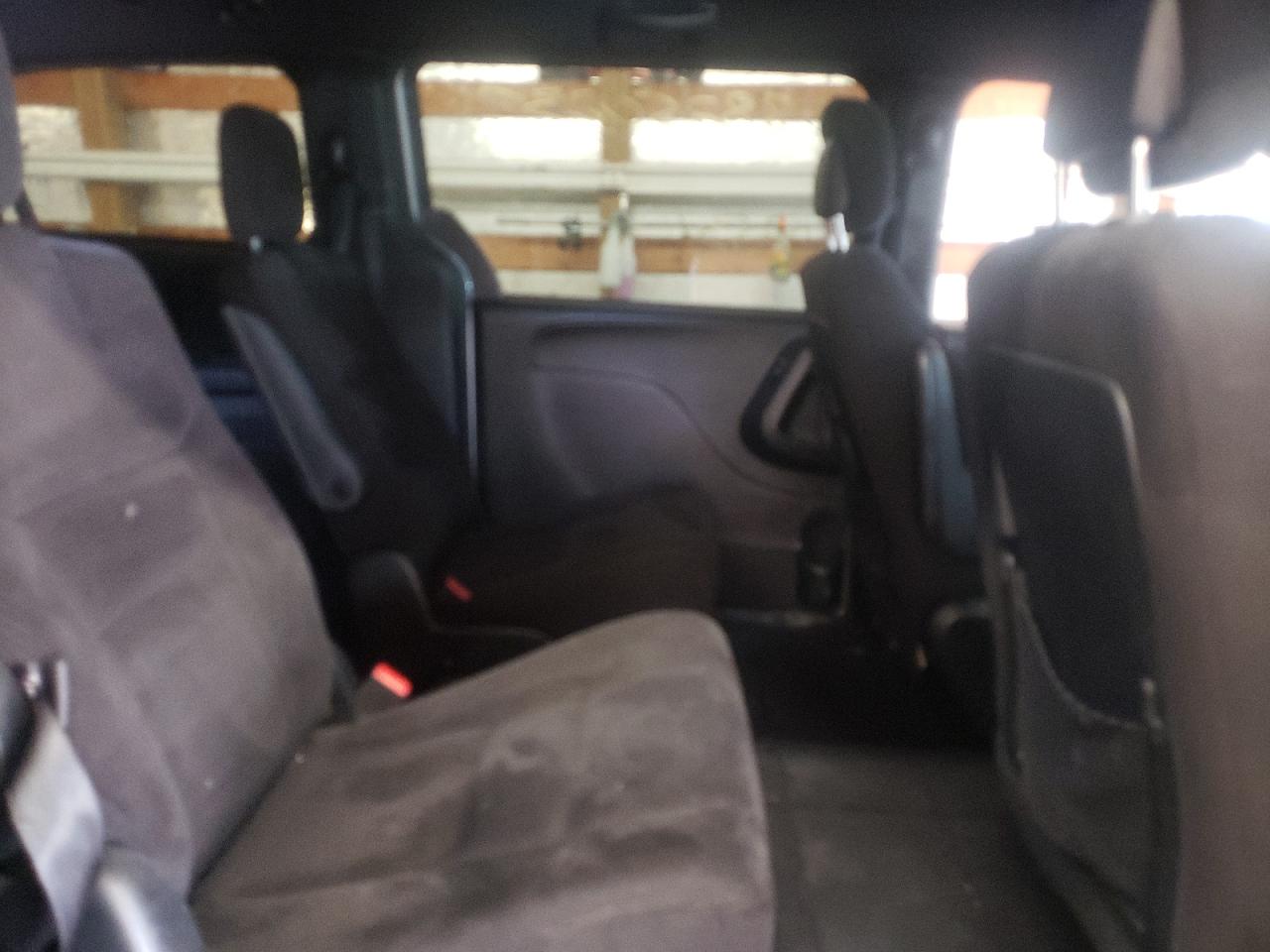 صورة رقم 6 من المزاد - 2014 DODGE GRAND CARA مع VIN 2C4RDGCG3ER142109