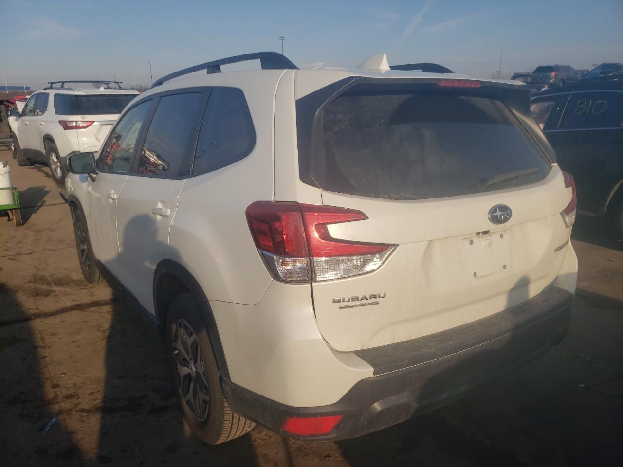 Photo 3 from auction – 2020 SUBARU FORESTER P with VIN JF2SKAJC5LH479654