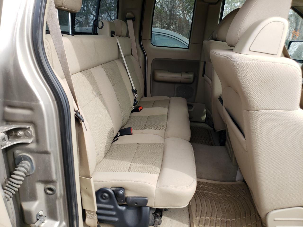 Photo 6 from auction – 2004 FORD F150 with VIN 1FTPX14504NC42351