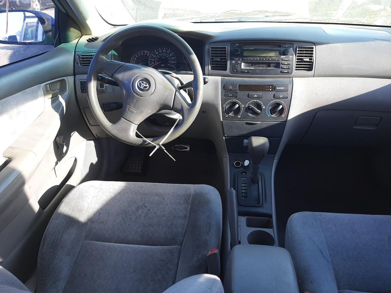 Photo 9 from auction – 2004 TOYOTA COROLLA with VIN JTDBR32E342044562