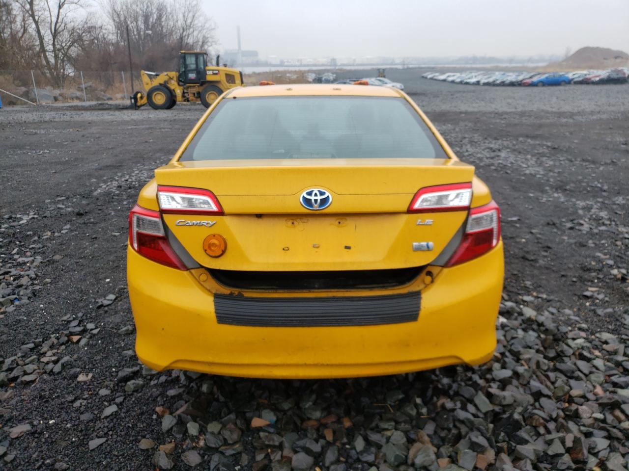 Photo 9 from auction – 2014 TOYOTA CAMRY HYBR with VIN 4T1BD1FK2EU140901