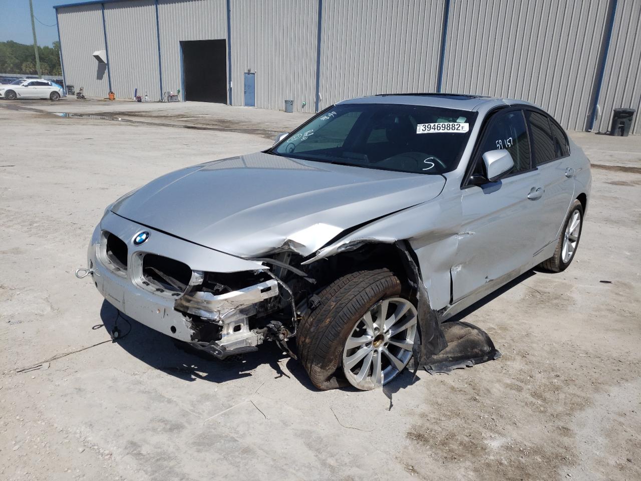 Photo 2 from auction – 2017 BMW 320 I with VIN WBA8E1G39HNU16439