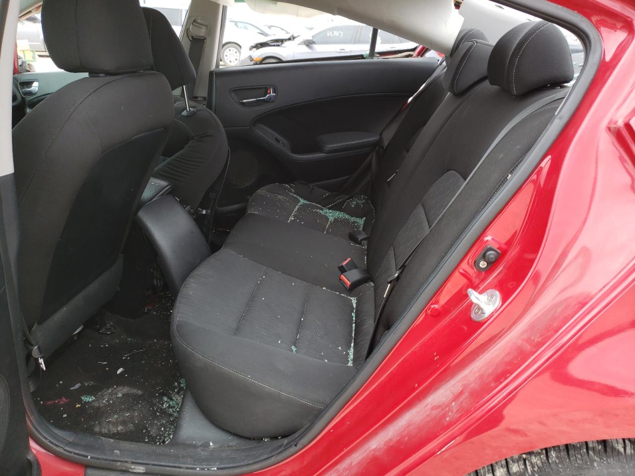 Photo 6 from auction – 2016 KIA FORTE LX with VIN KNAFK4A61G5576639
