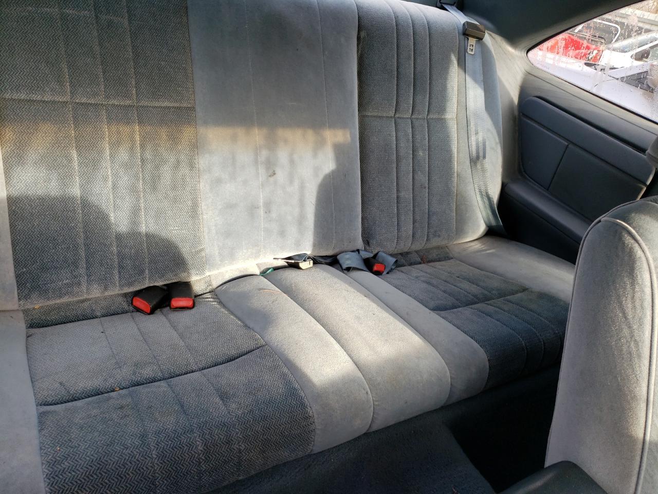 Photo 6 from auction – 1992 FORD THUNDERBIR with VIN 1FAPP60T7NH116866