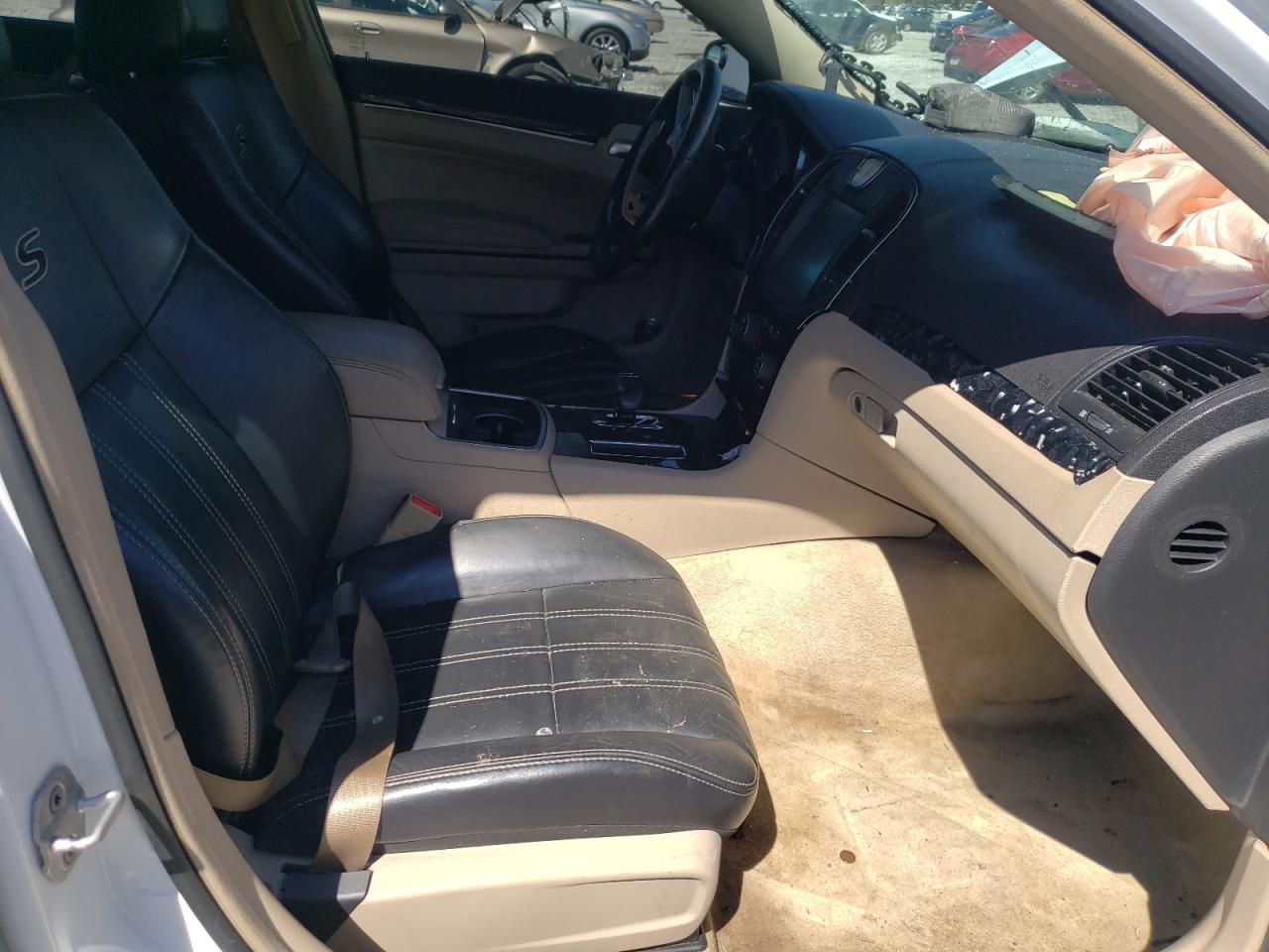 Photo 5 from auction – 2013 CHRYSLER 300 with VIN 2C3CCAAG3DH685381