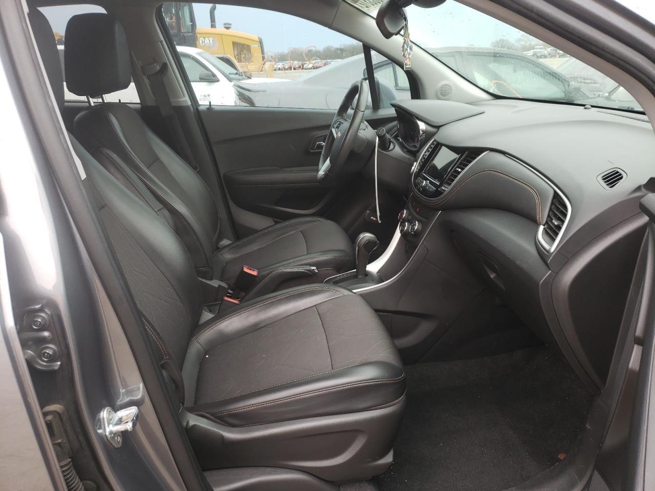 Photo 5 from auction – 2019 CHEVROLET TRAX 1LT with VIN KL7CJLSB9KB930073
