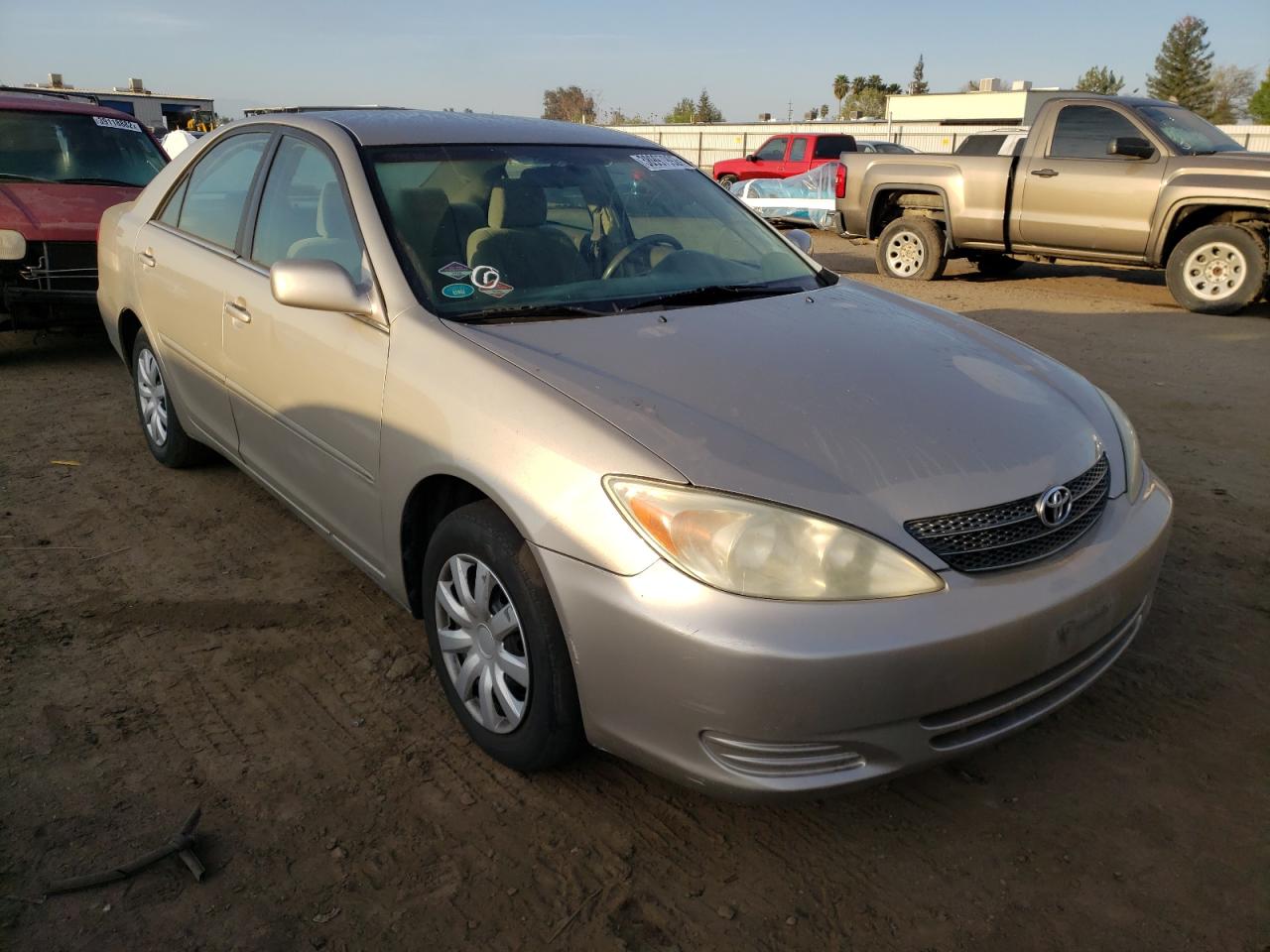 TOYOTA CAMRY LE 2003 with VIN 4T1BE32K53U773226 - Photo from auction
