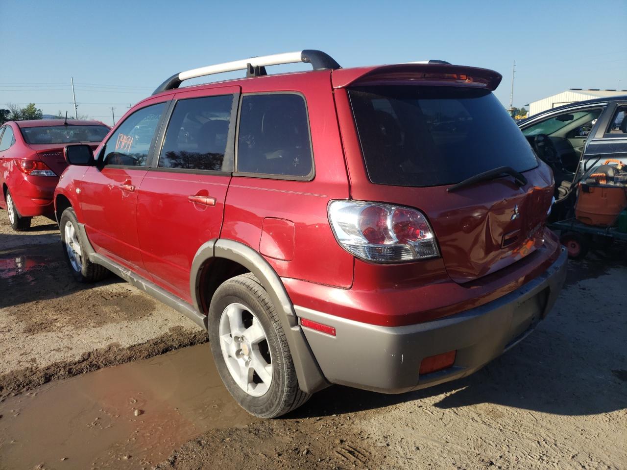 Photo 3 from auction – 2003 MITSUBISHI OUTLANDER with VIN JA4LX41G63U050548