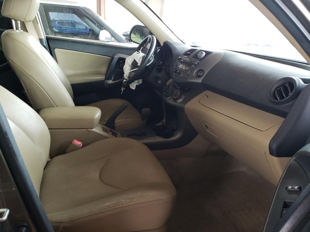 Photo 5 from auction – 2010 TOYOTA RAV4 with VIN 2T3ZF4DV7AW027325