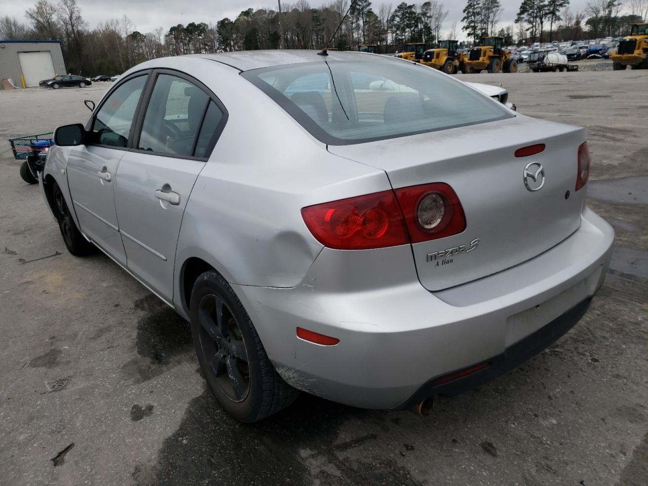 Photo 3 from auction – 2004 MAZDA 3 I with VIN JM1BK12F341158066