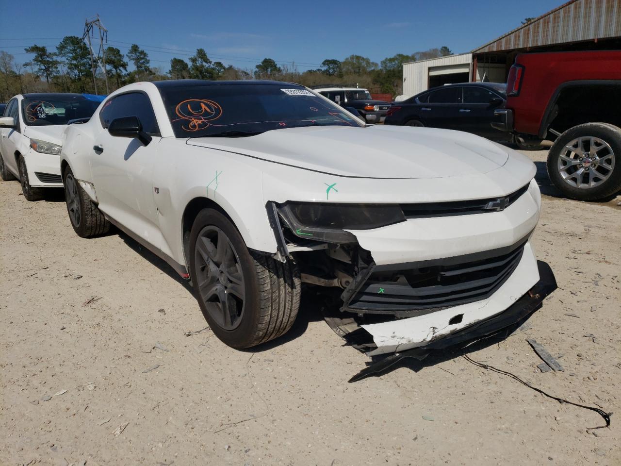 CHEVROLET CAMARO LT 2016 with VIN 1G1FB1RX1G0171241 - Photo from auction