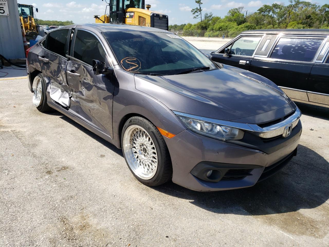 HONDA CIVIC EXL 2016 with VIN 19XFC1F78GE044163 - Photo from auction