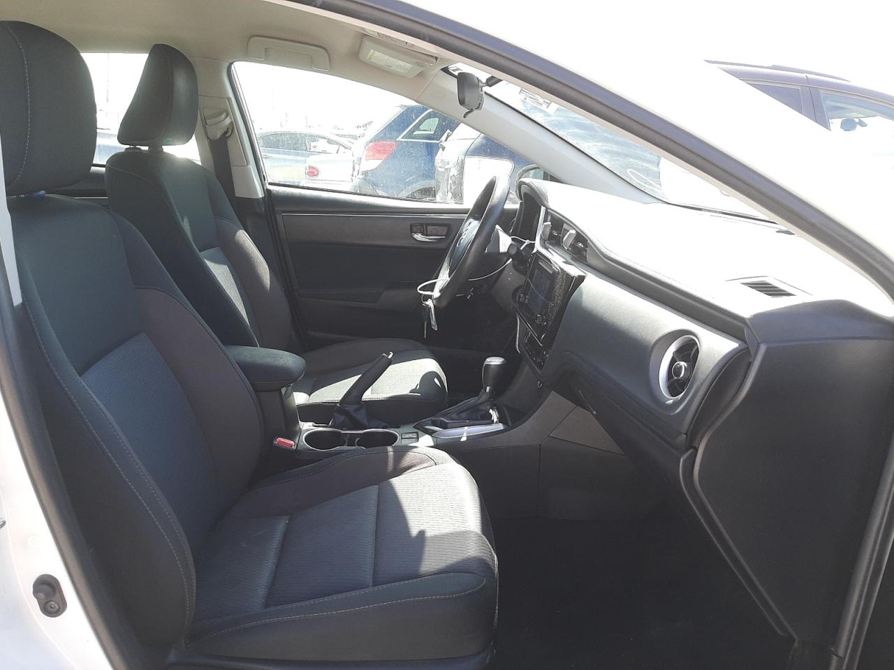 Photo 5 from auction – 2018 TOYOTA COROLLA L with VIN 5YFBURHE3JP830173