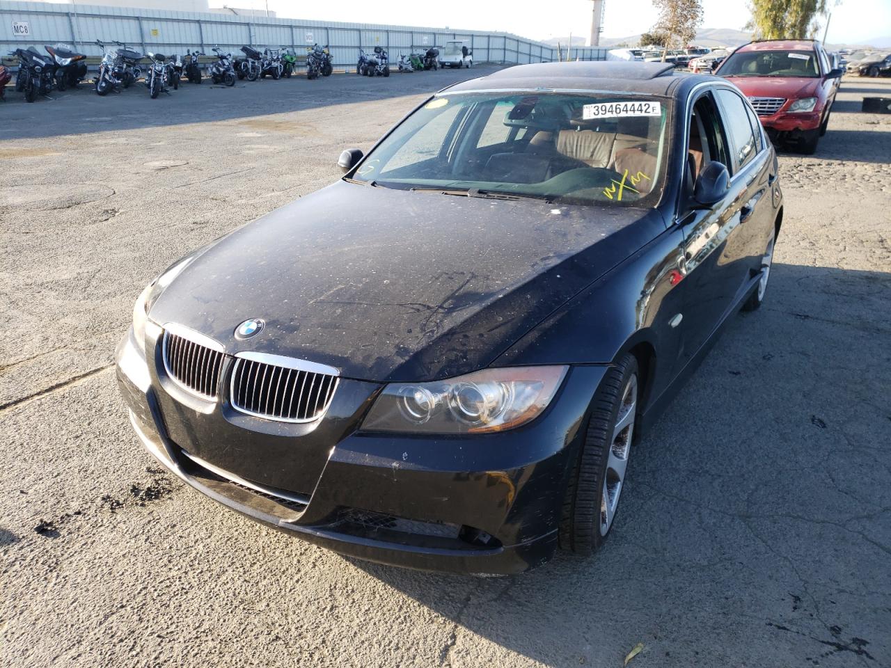 Photo 2 from auction – 2007 BMW 335 I with VIN WBAVB73587KY60157
