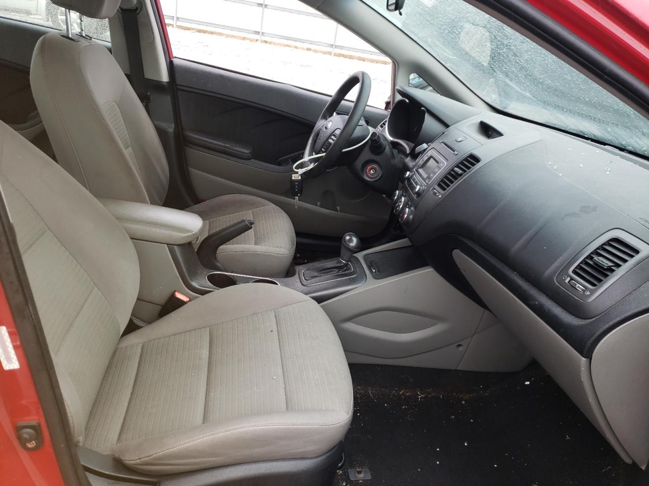 Photo 5 from auction – 2015 KIA FORTE LX with VIN KNAFX4A63F5273376