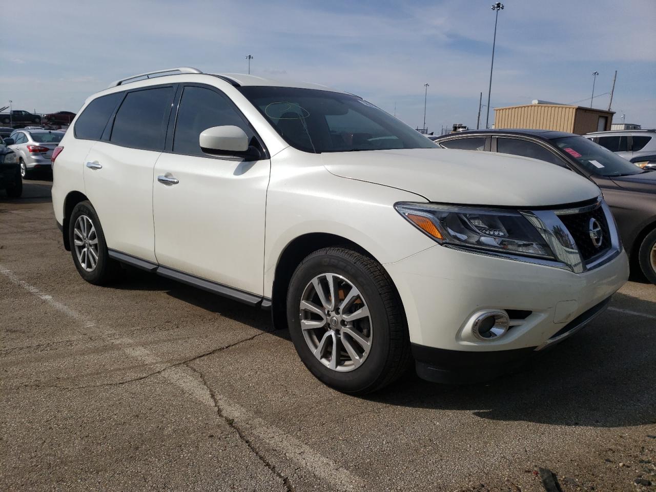 Photo 1 from auction – 2016 NISSAN PATHFINDER with VIN 5N1AR2MM6GC657568