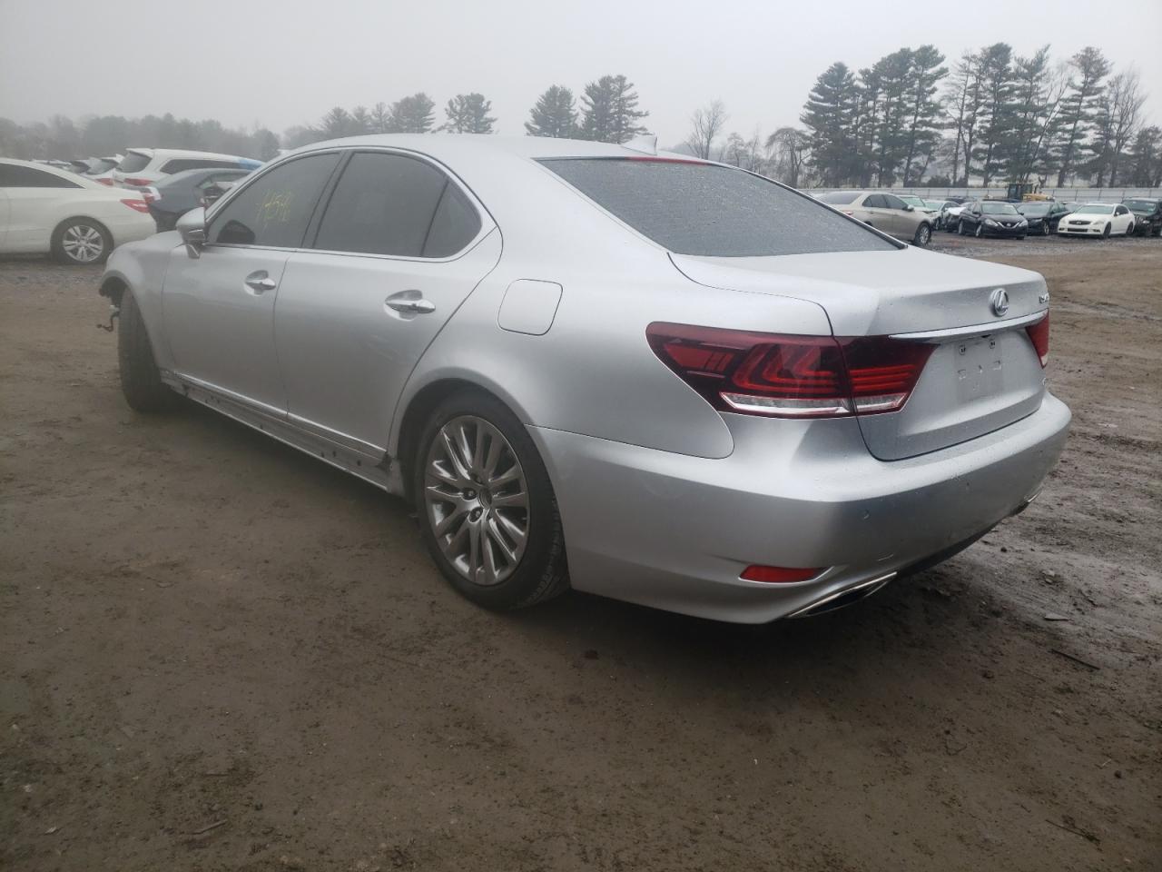 Photo 3 from auction – 2015 LEXUS LS 460 with VIN JTHCL5EF6F5025591