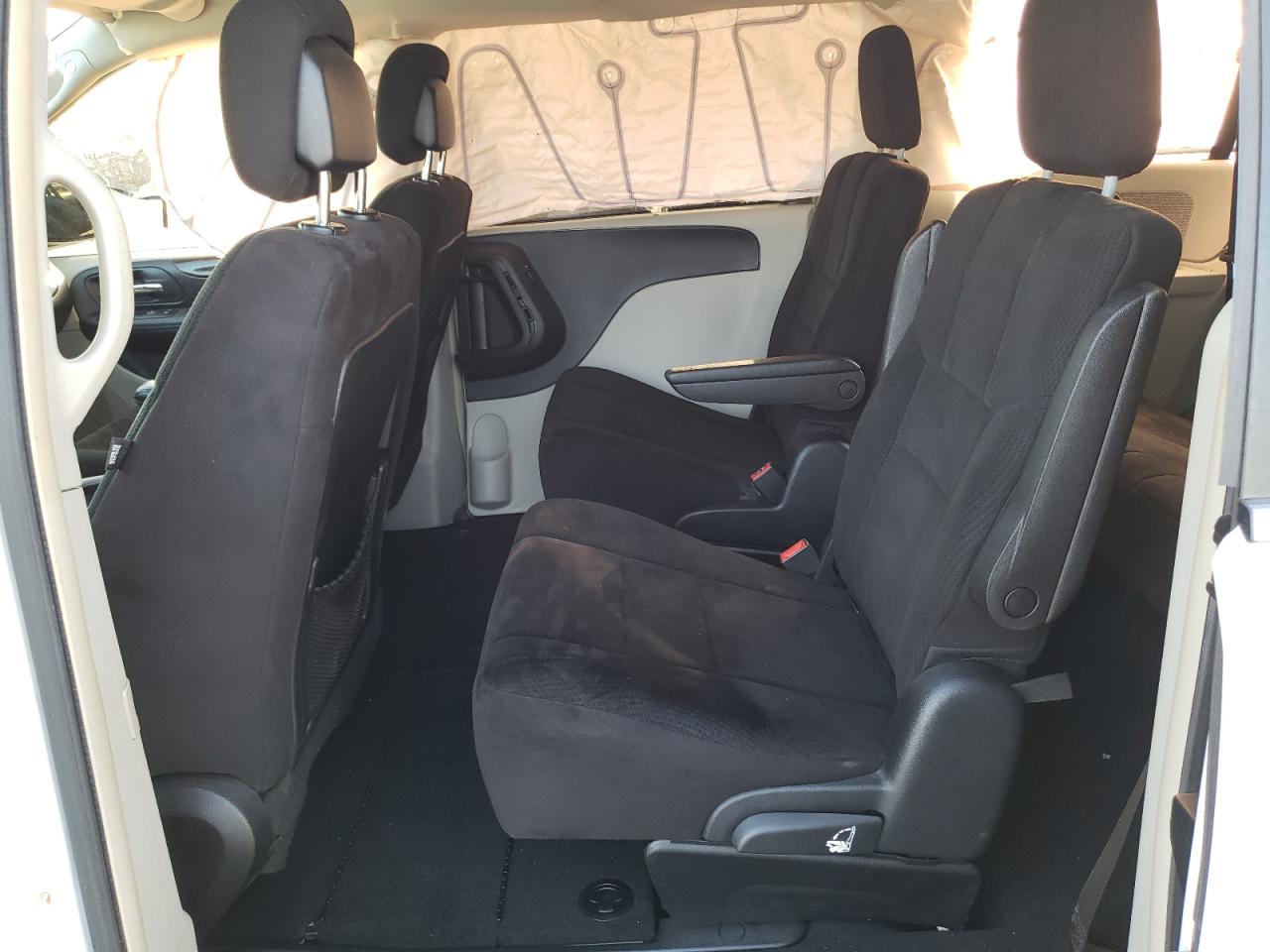 Photo 6 from auction – 2012 DODGE GRAND CARA with VIN 2C4RDGDG0CR114604