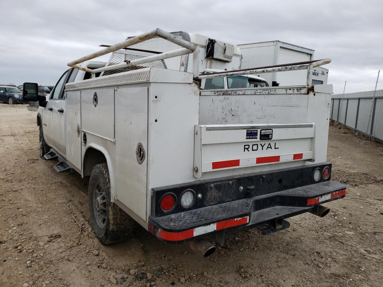 Photo 3 from auction – 2020 CHEVROLET SILVERADO with VIN 1GB5WLE74LF234322