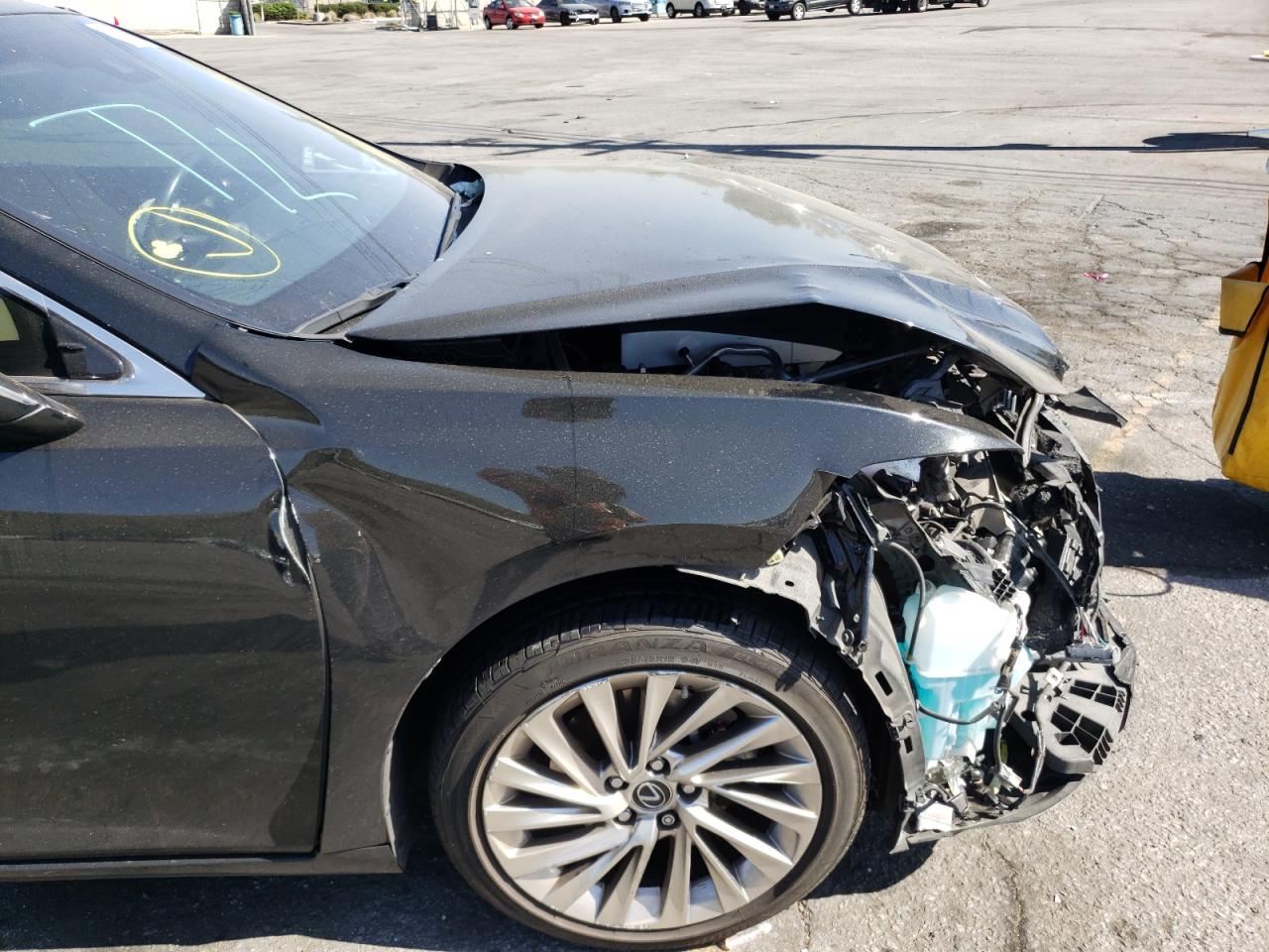Photo 9 from auction – 2019 LEXUS ES 300H with VIN JTHB21B13K2025673