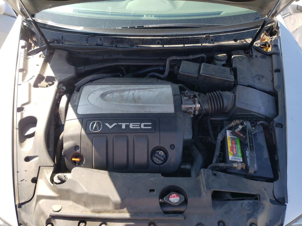 Photo 7 from auction – 2006 ACURA RL with VIN JH4KB165X6C005269