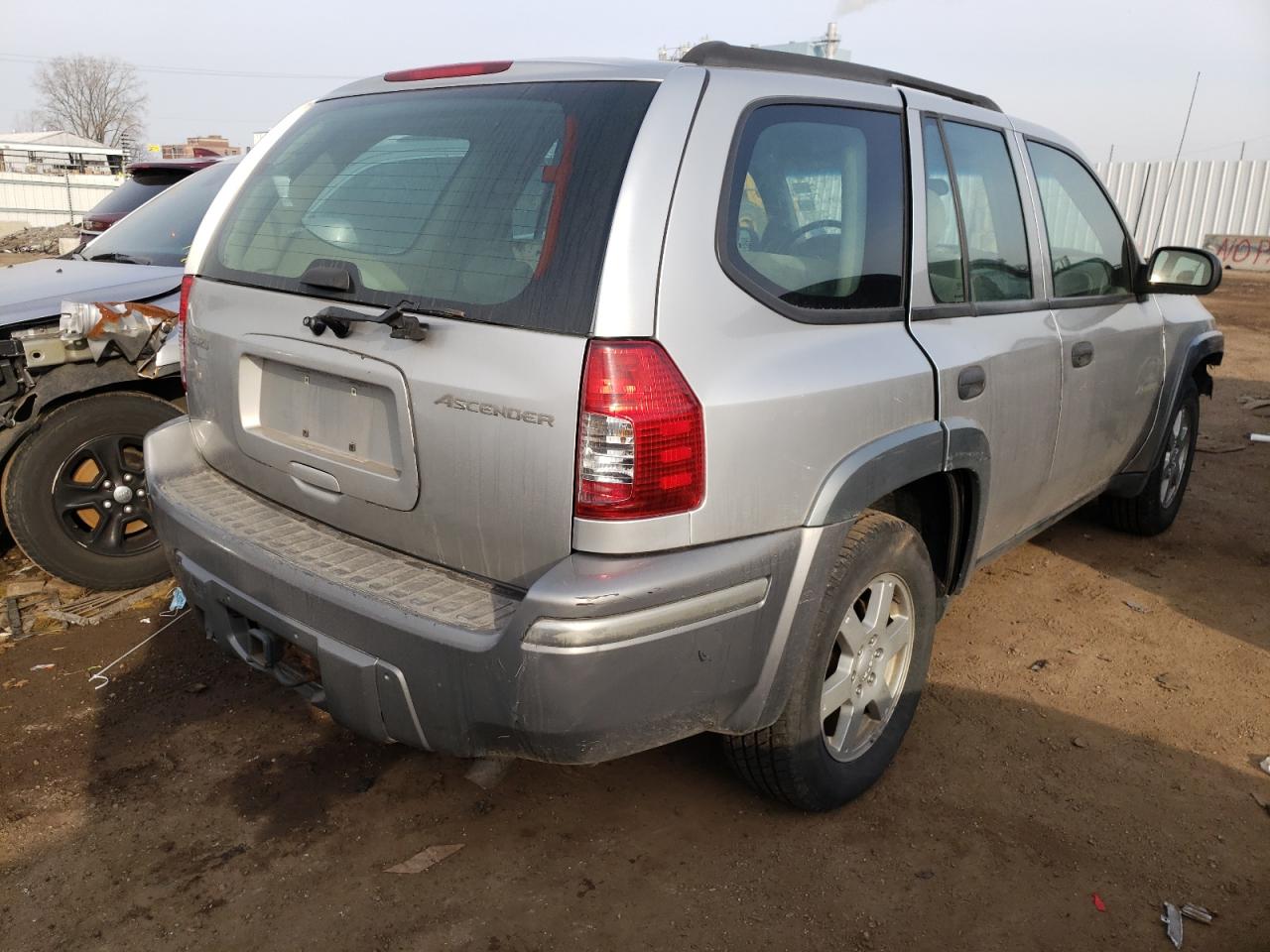 Photo 4 from auction – 2005 ISUZU ASCENDER S with VIN 4NUDT13S152700671