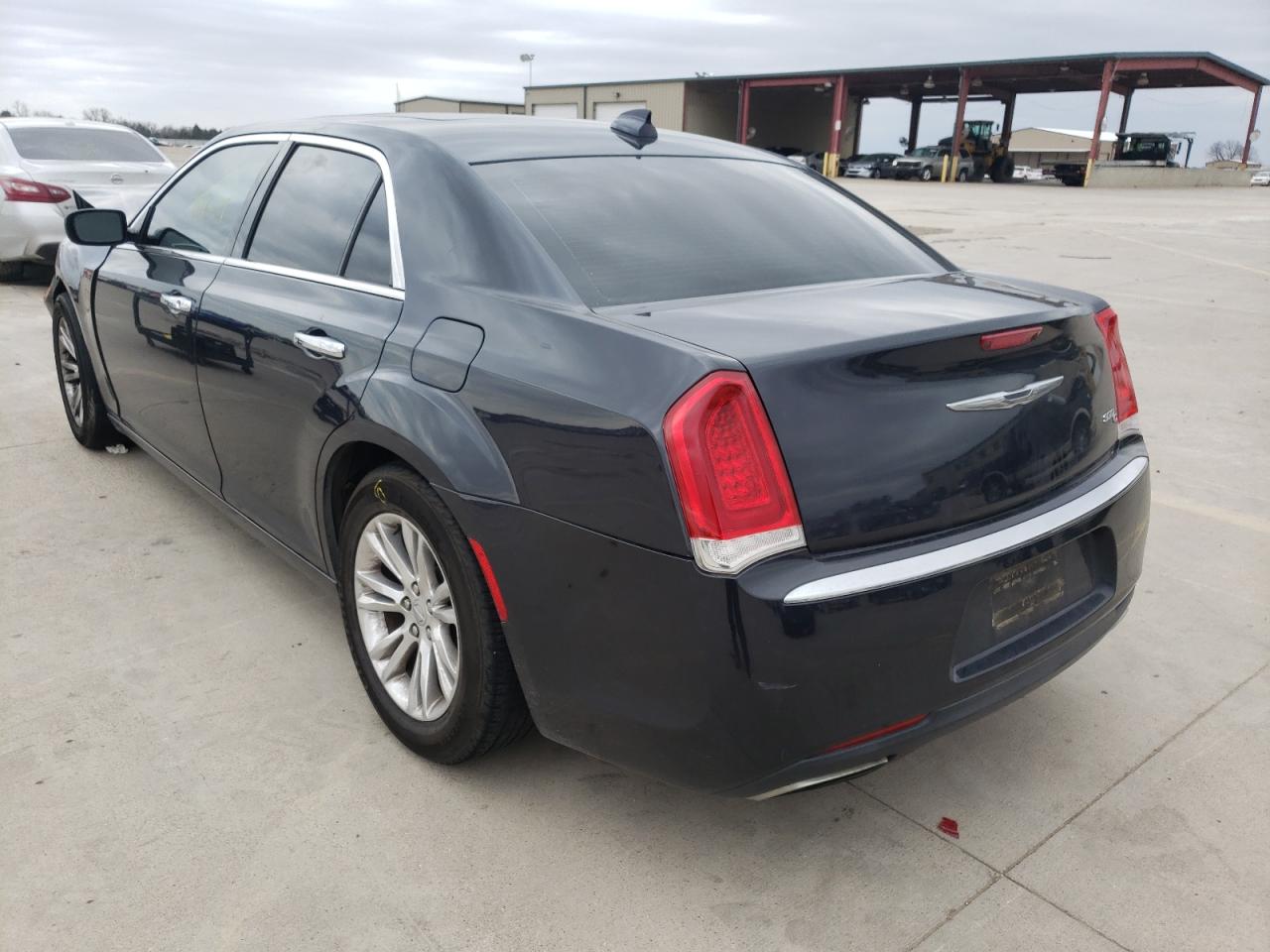 Photo 3 from auction – 2016 CHRYSLER 300C with VIN 2C3CCAEG0GH219664