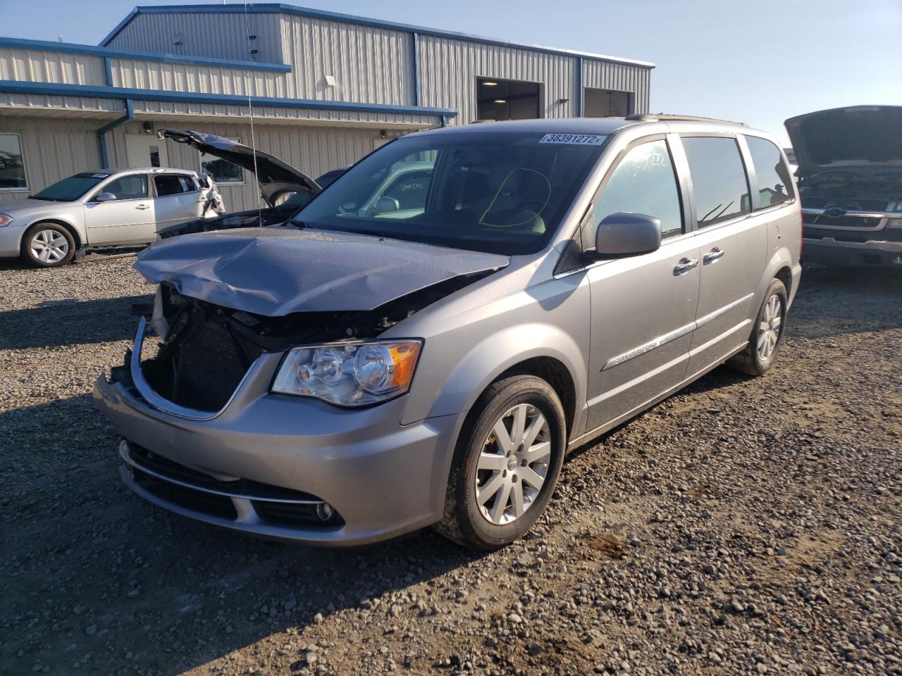 Photo 2 from auction – 2016 CHRYSLER TOWN & COU with VIN 2C4RC1BG8GR247765