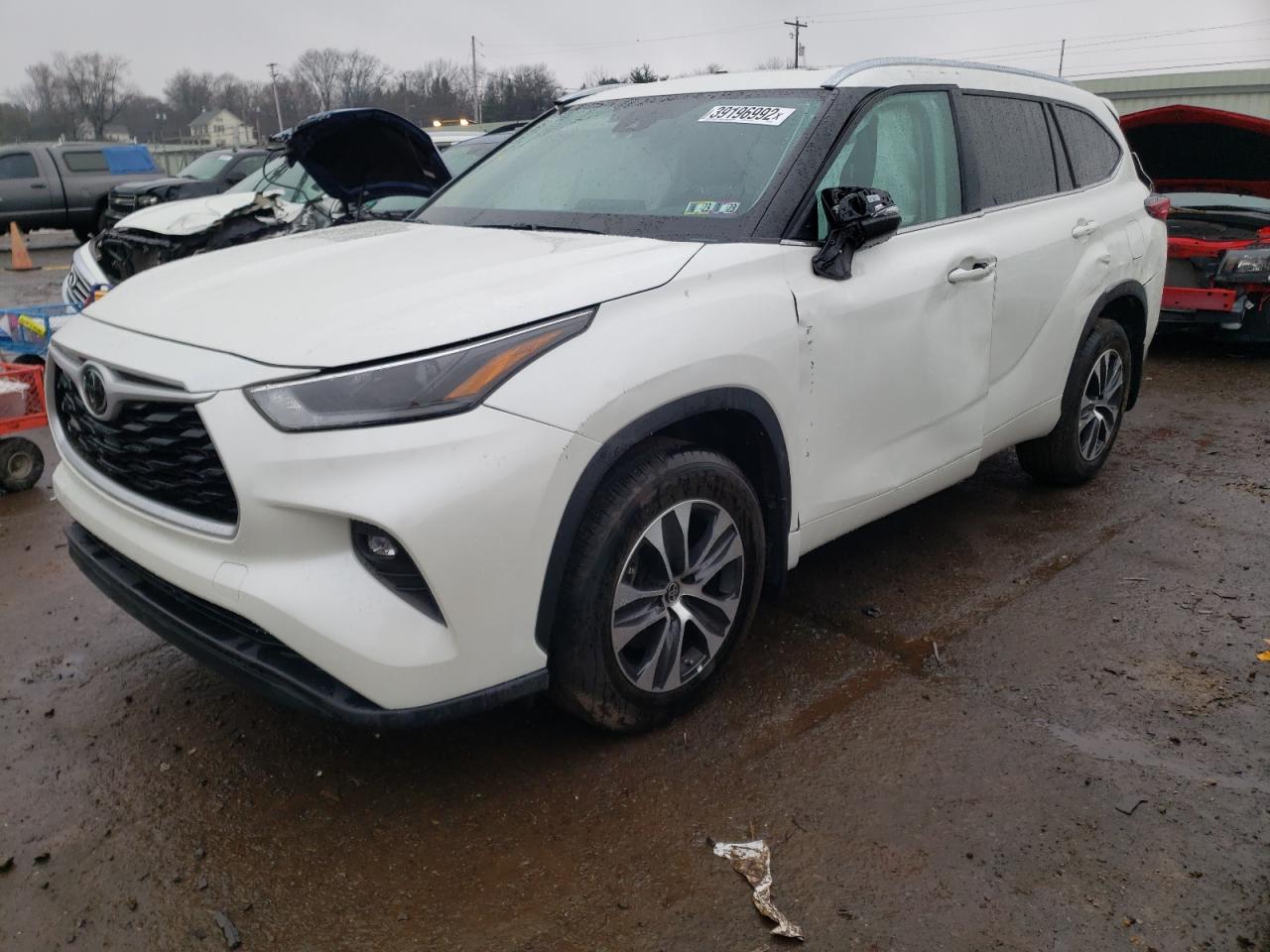Photo 2 from auction – 2021 TOYOTA HIGHLANDER with VIN 5TDGZRBH3MS527464