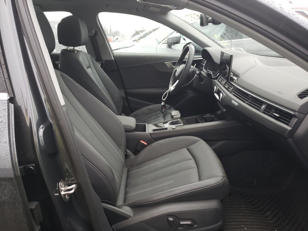 Photo 5 from auction – 2021 AUDI A4 PREMIUM with VIN WAUBBAF43MA041786