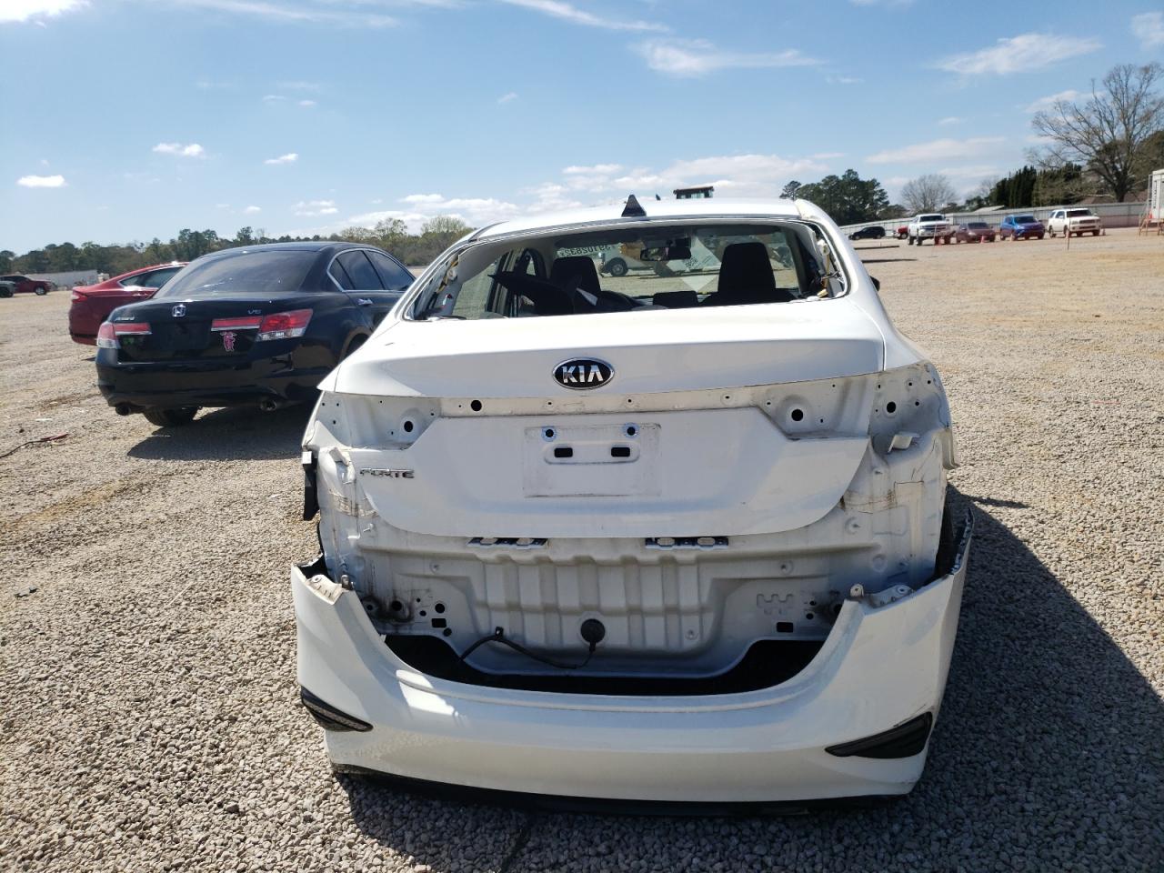Photo 9 from auction – 2020 KIA FORTE FE with VIN 3KPF24AD0LE202555