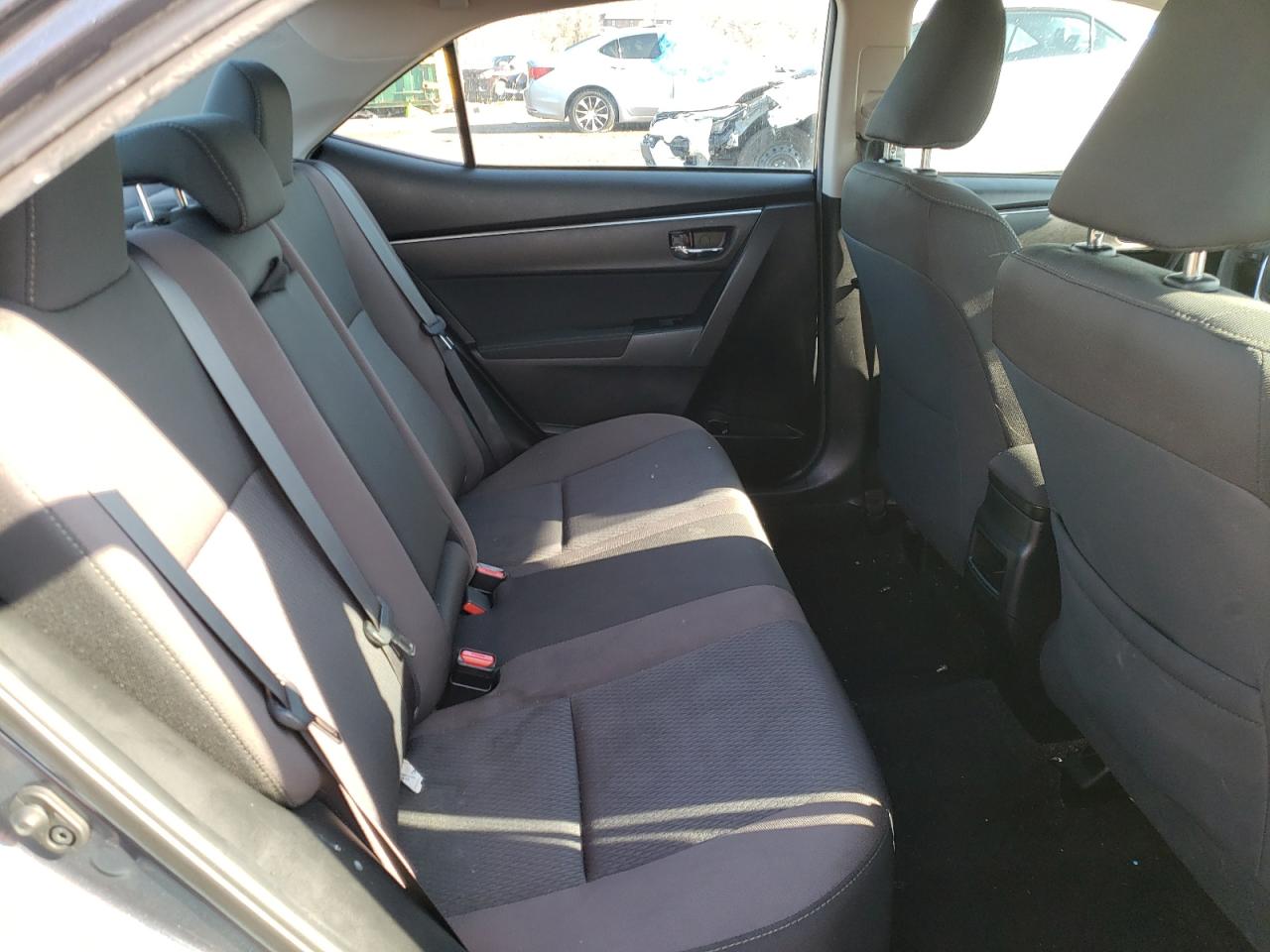 Photo 6 from auction – 2018 TOYOTA COROLLA L with VIN 2T1BURHE7JC124890