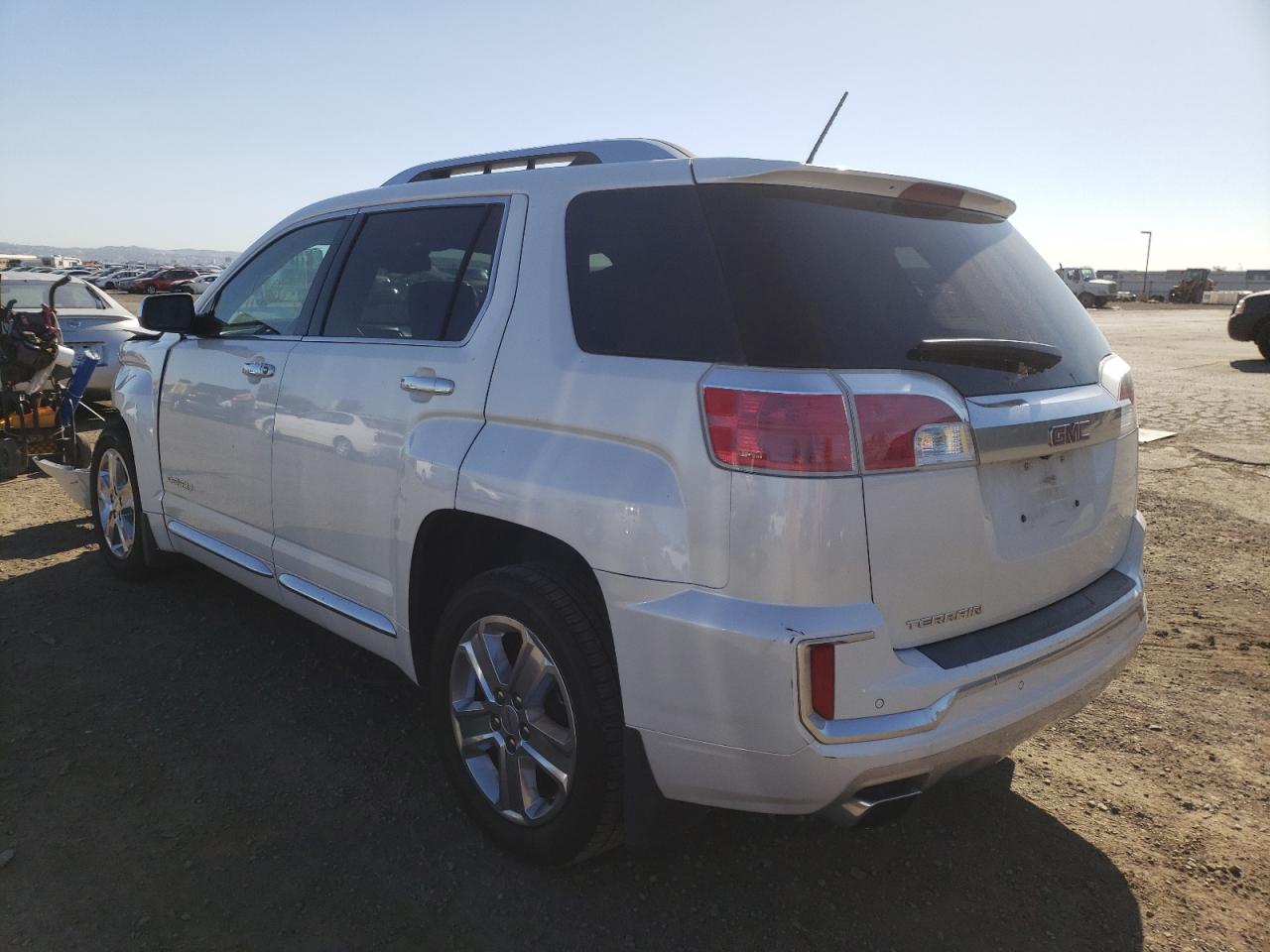 Photo 3 from auction – 2016 GMC TERRAIN DE with VIN 2GKALREK4G6147602
