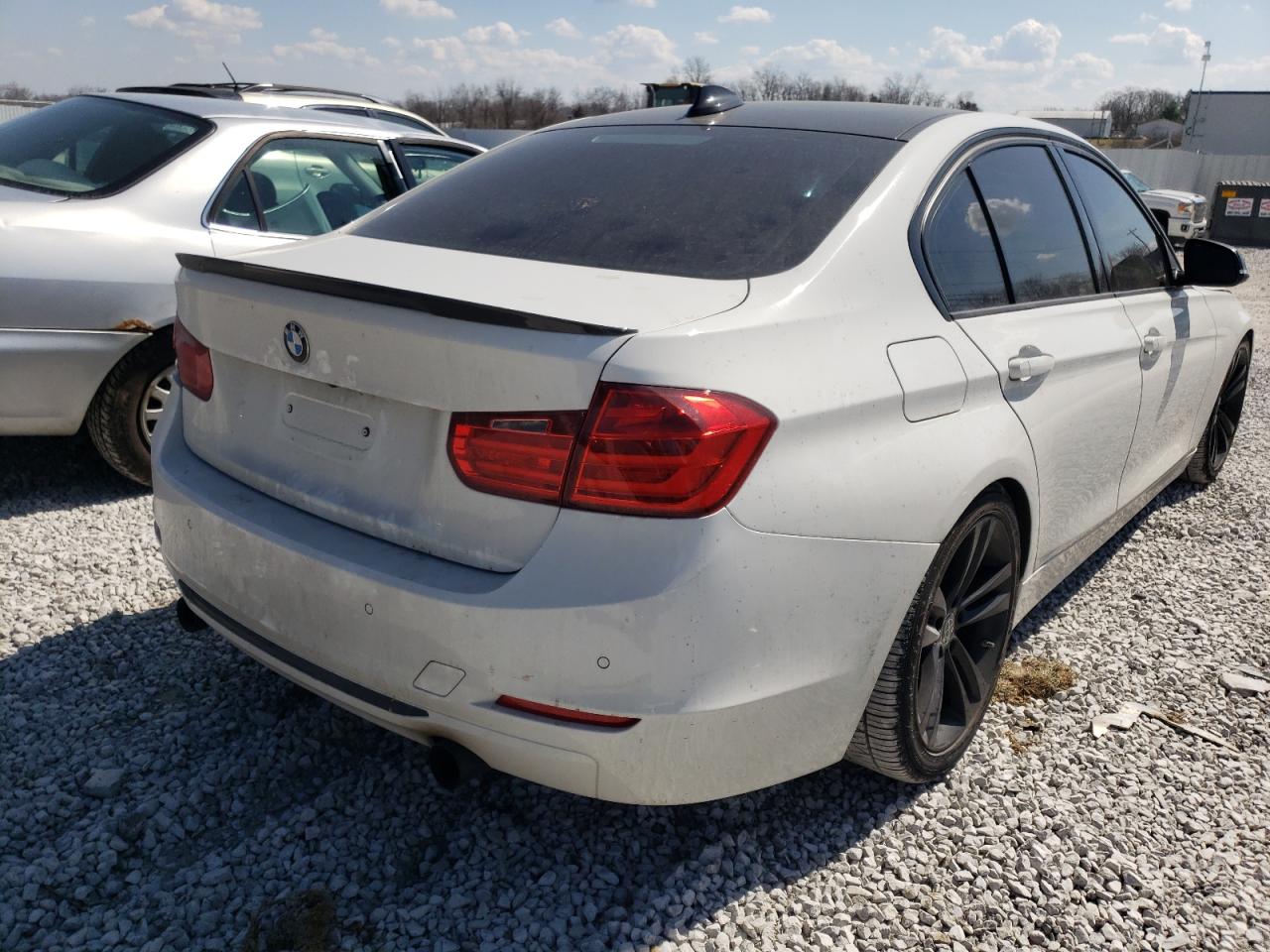 Photo 4 from auction – 2013 BMW 335 XI with VIN WBA3B9C53DF586387