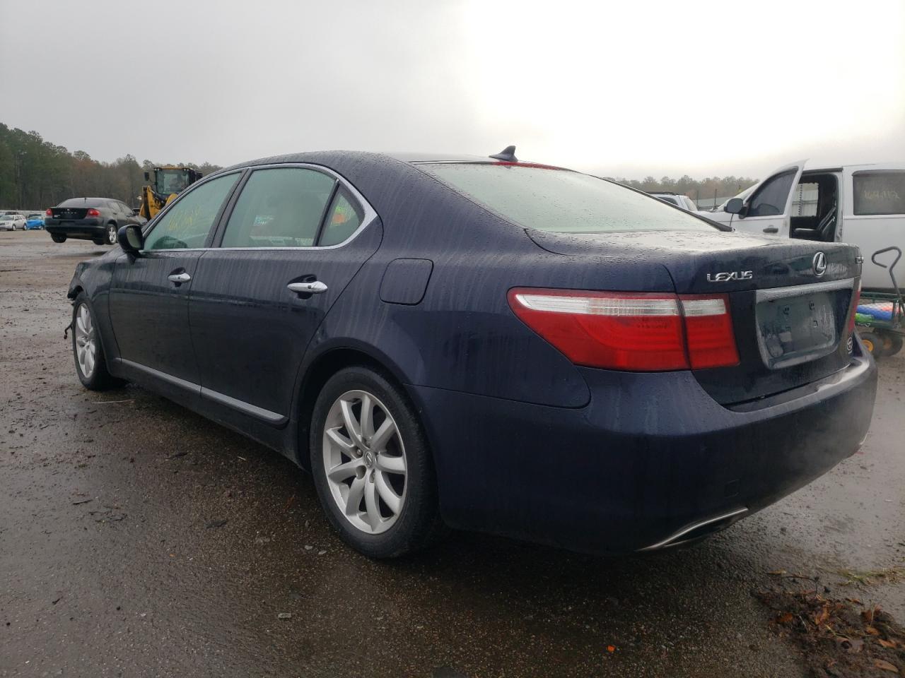 Photo 3 from auction – 2007 LEXUS LS 460L with VIN JTHGL46F275003115