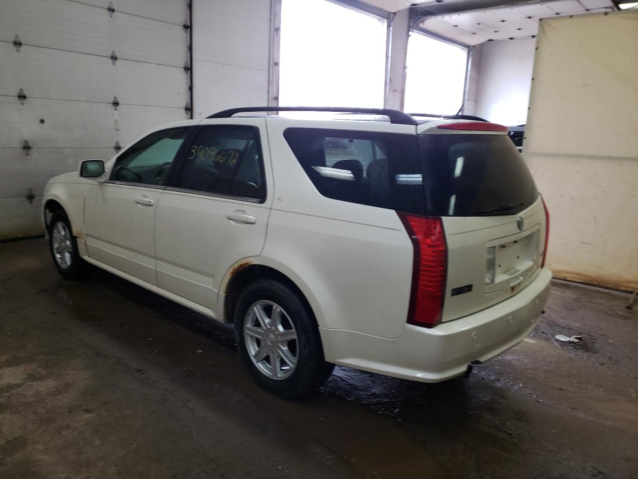 Photo 3 from auction – 2005 CADILLAC SRX with VIN 1GYEE637450167305