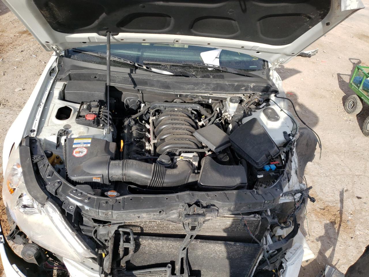 Photo 7 from auction – 2011 HYUNDAI GENESIS 4. with VIN KMHGC4DFXBU139748