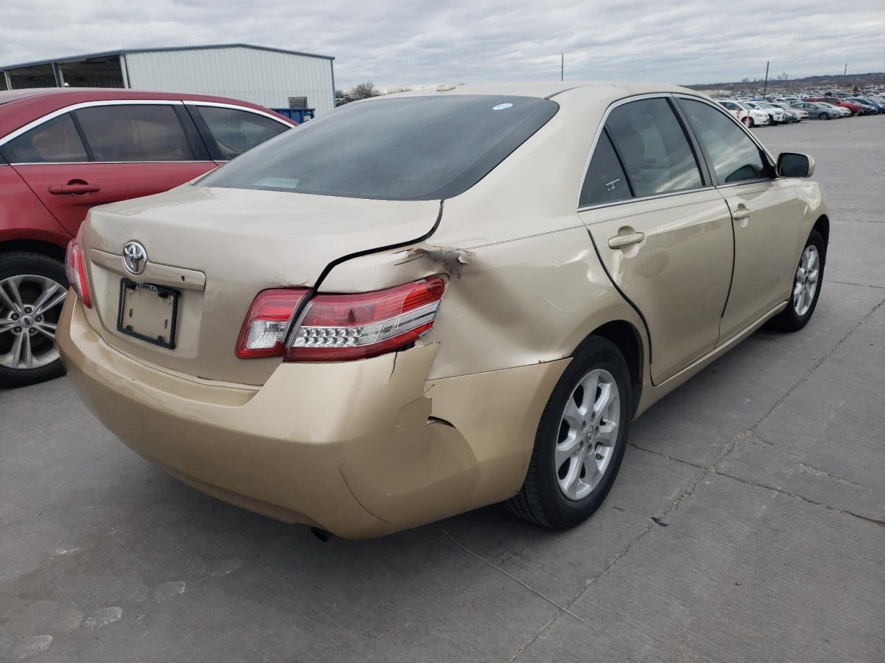 Photo 4 from auction – 2011 TOYOTA CAMRY BASE with VIN 4T4BF3EKXBR125006